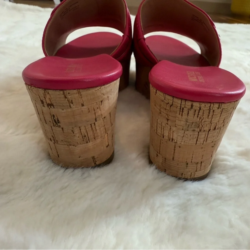 MICHAEL KORS Wedge Slides Fuchsia Pink Gold MK Logo Cork Size 8